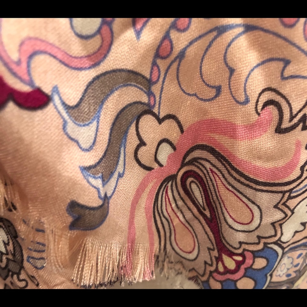 Scarf 🧣 - Picture 5 of 5